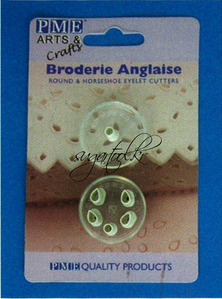 Broderie Anglaise Round &amp; Horseshoe Eyelet Cutters Set/2 - BA400